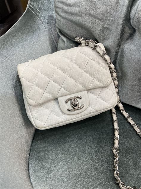 chanel mini sac.